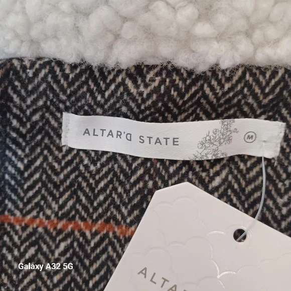 Altar'd State Gray and White Teddy Jacket with Plush Collar Size M - Picture 2 of 11